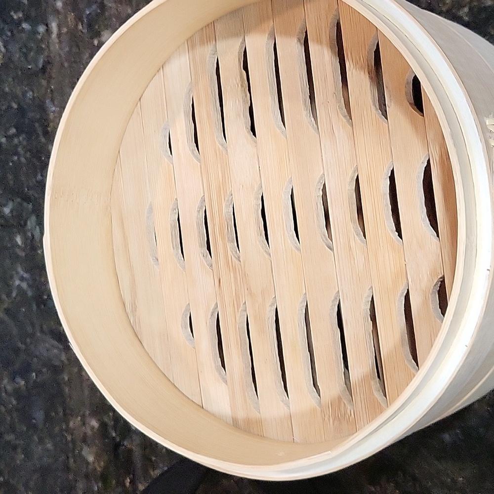 Joyce Chen 2-Tier Bamboo Steamer Baskets, 6-Inch - Picture 4 of 7